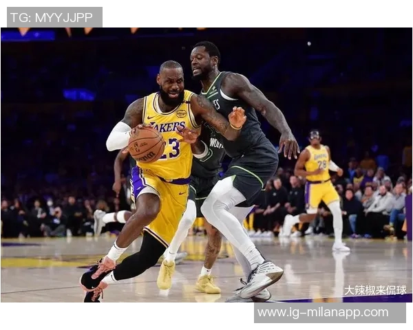 詹姆斯对勇士近14场表现惊艳场均316分87篮板10助攻命中率超五成